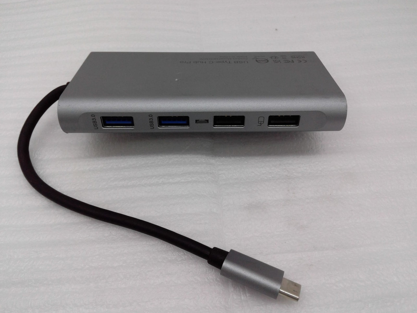 UtechSmart Quadruple Display USB-C Hub Pro Docking Station UCN3270 Dark Gray
