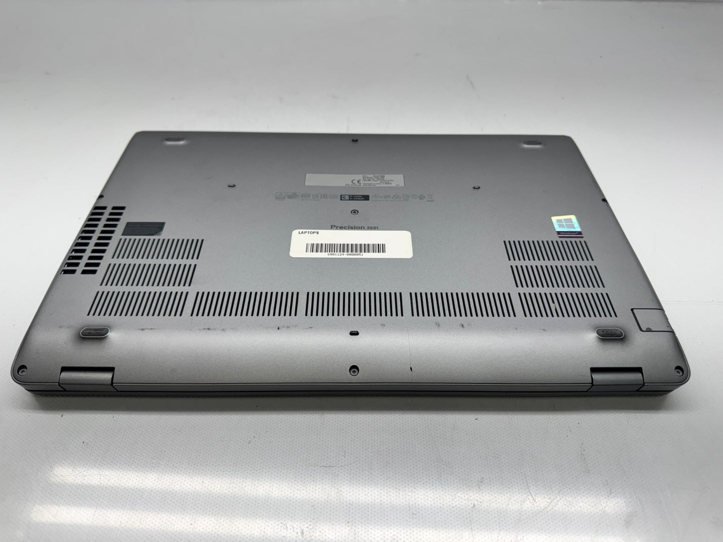 Dell Precision 3551 15.6" LT i7-10850H @2.70GHz 16G 256G P620 W/AC Win11 *READ*