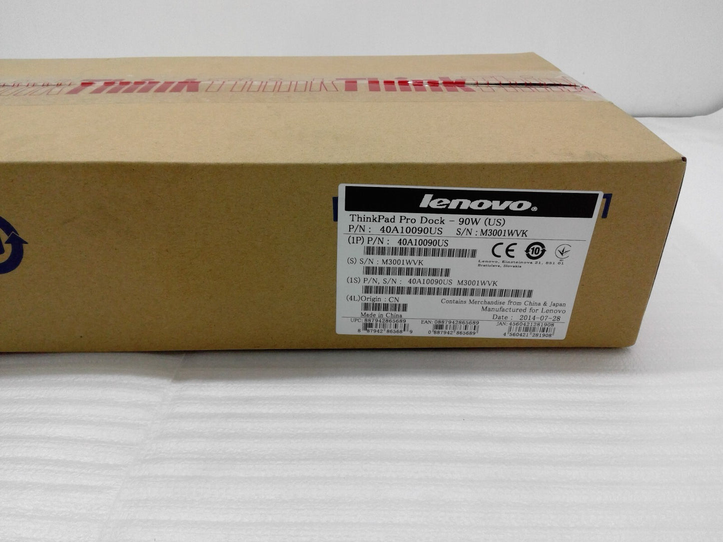 NEW Lenovo ThinkPad Pro Dock 40A10090US USB 3.0 Docking Station 90W Sealed