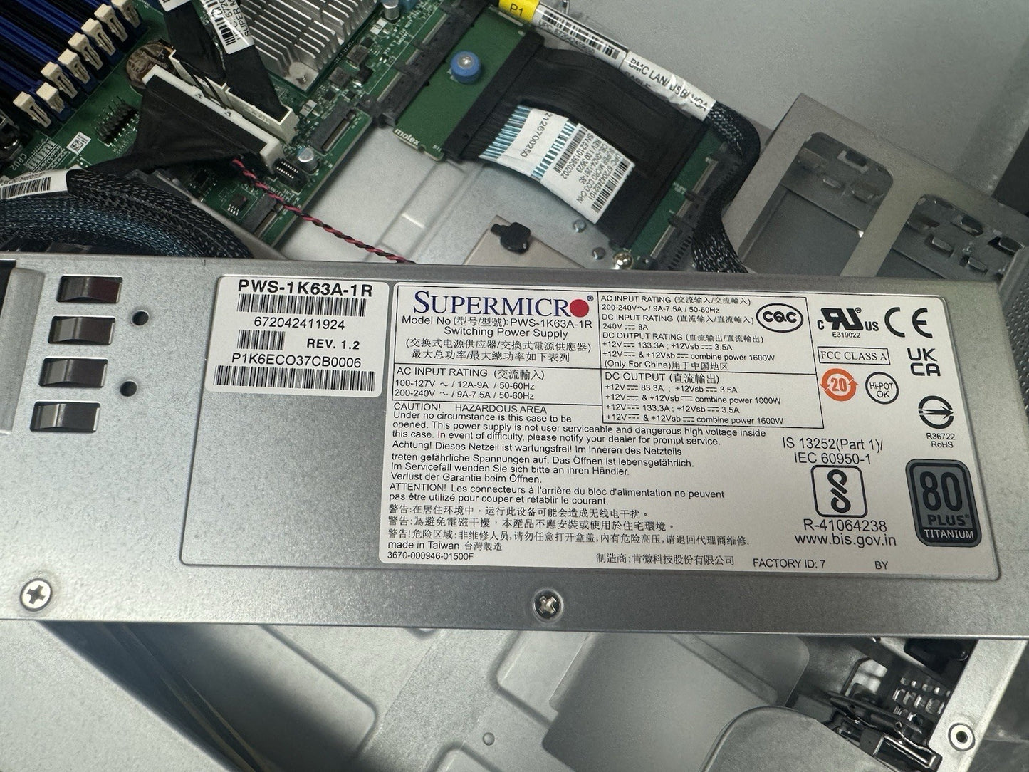 New Supermicro Hyper SuperServer SYS-220H-TN24R - Barebone - (Read Details)