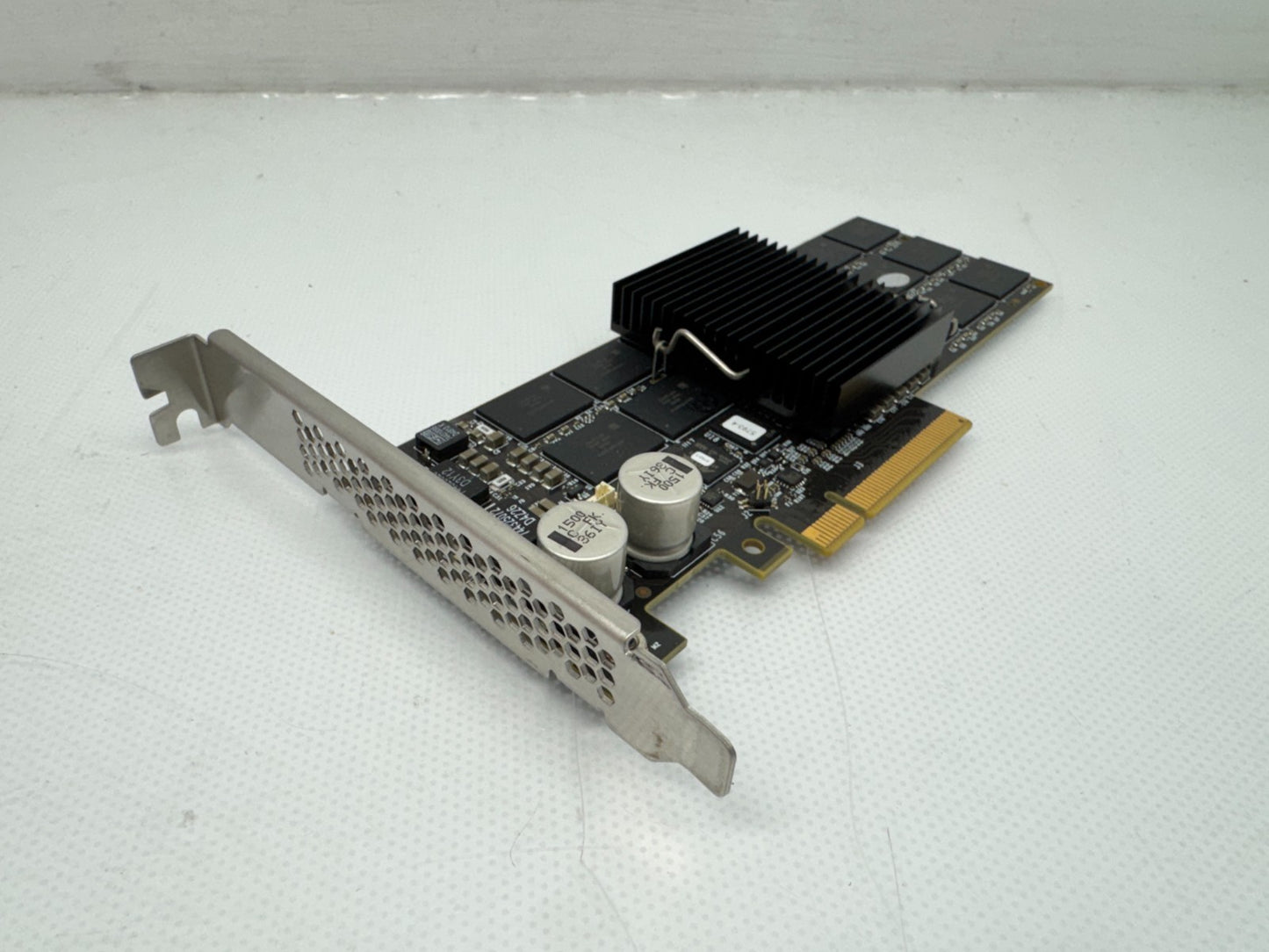 831735-B21 HP 1.6TB PCI-E Workload Accelerator SSD 833585-001 W/ High profile
