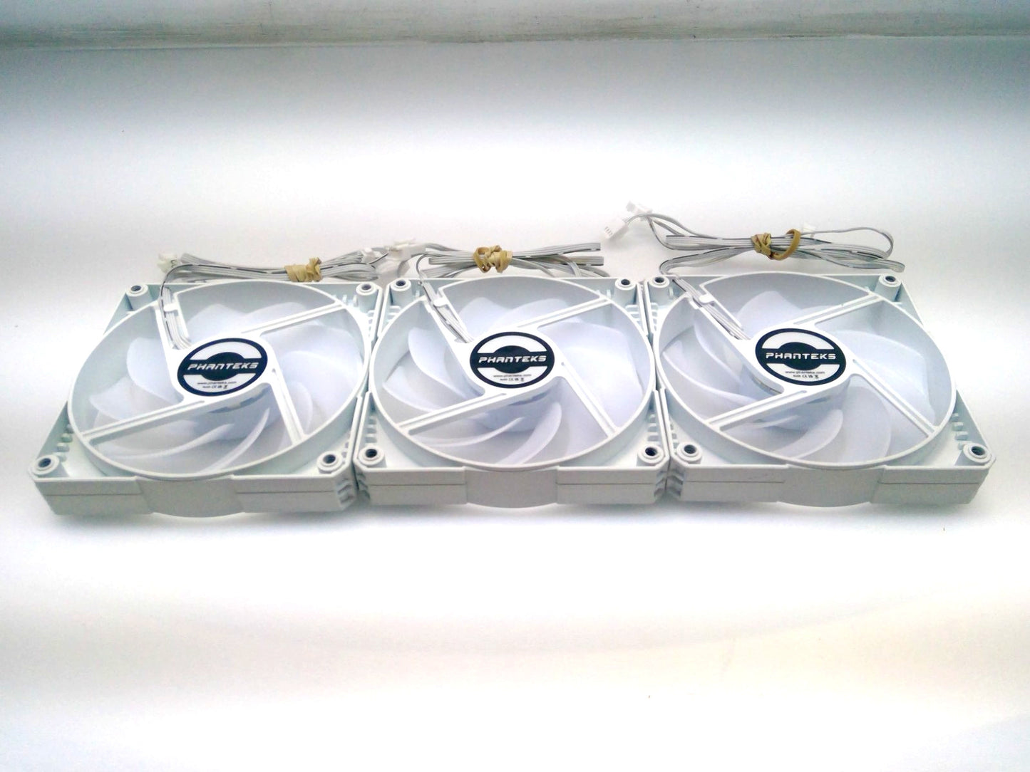 Lot of 3 White Phanteks  SK140 DRGB PWM Case cooling Fan 140mm 9 BLADE DISK