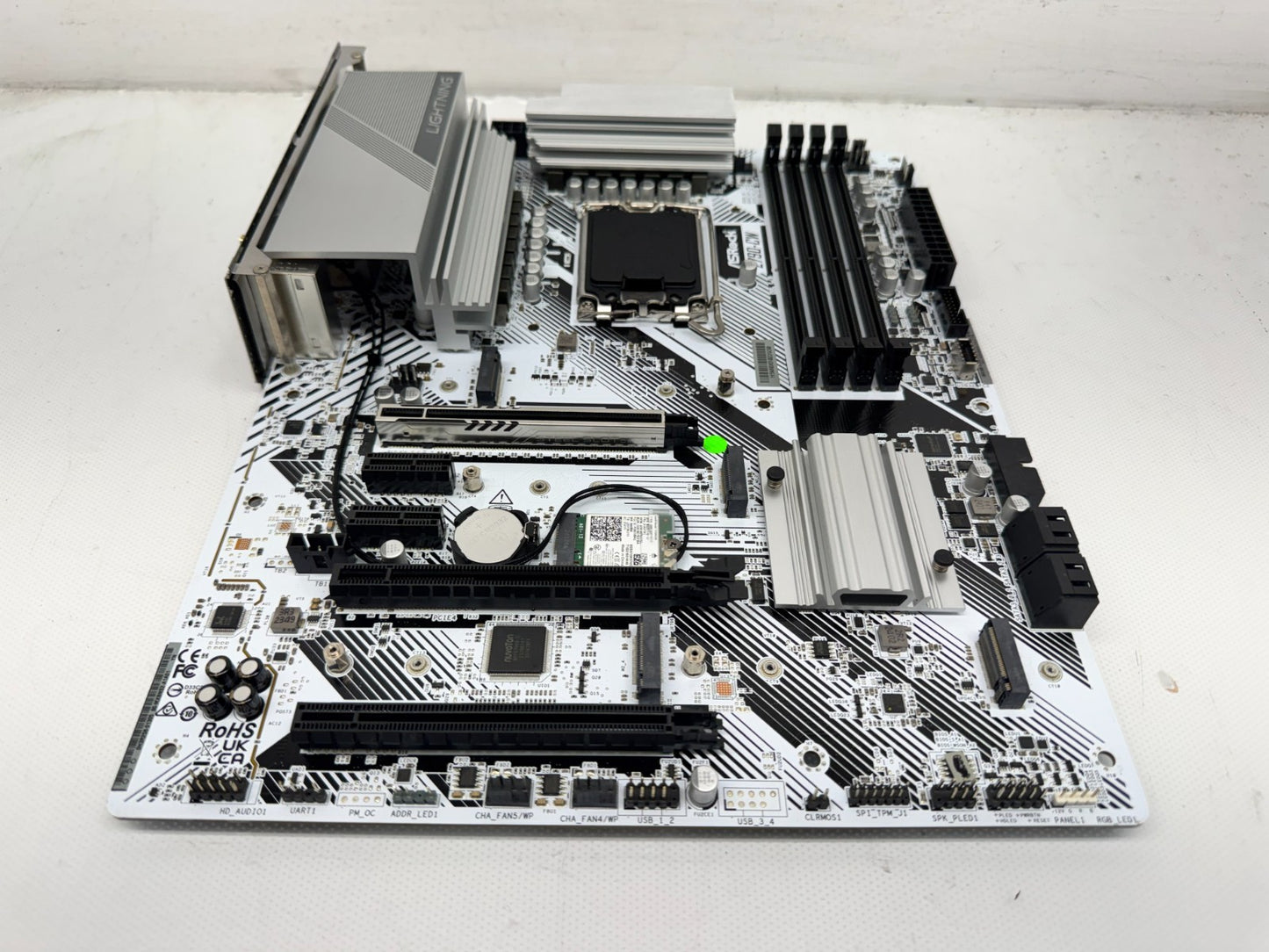 ASRock Z790-CW WIFI ATX Motherboard Intel Socket LGA1700 DDR5 HDMI *READ*