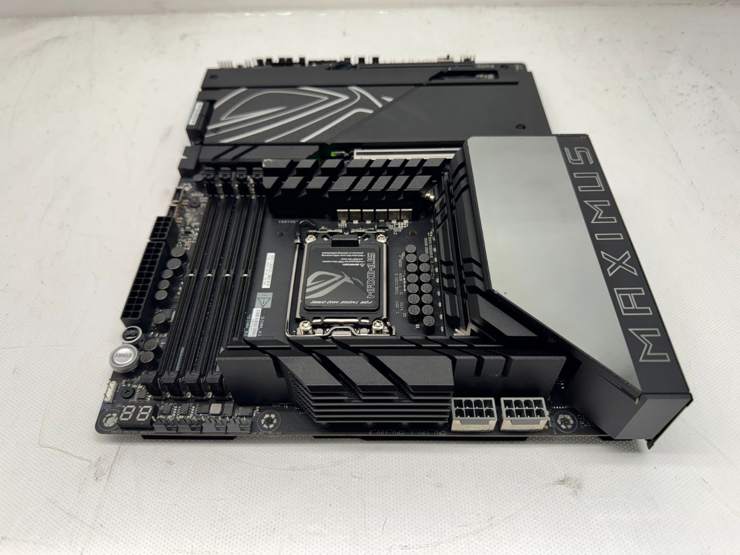 ROG Maximus Z890 EXTREME motherboard DDR5 Intel Ultra CPU PCIe 5.0 *READ*
