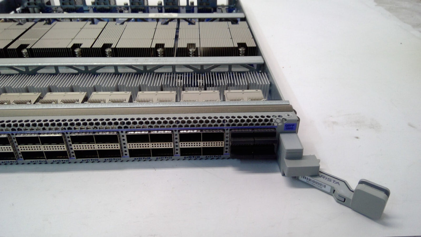 Arista  DCS-7500R2M-36CQ-LC  7500R2 Series 36 Port 100GbE QSFP100 with MACsec