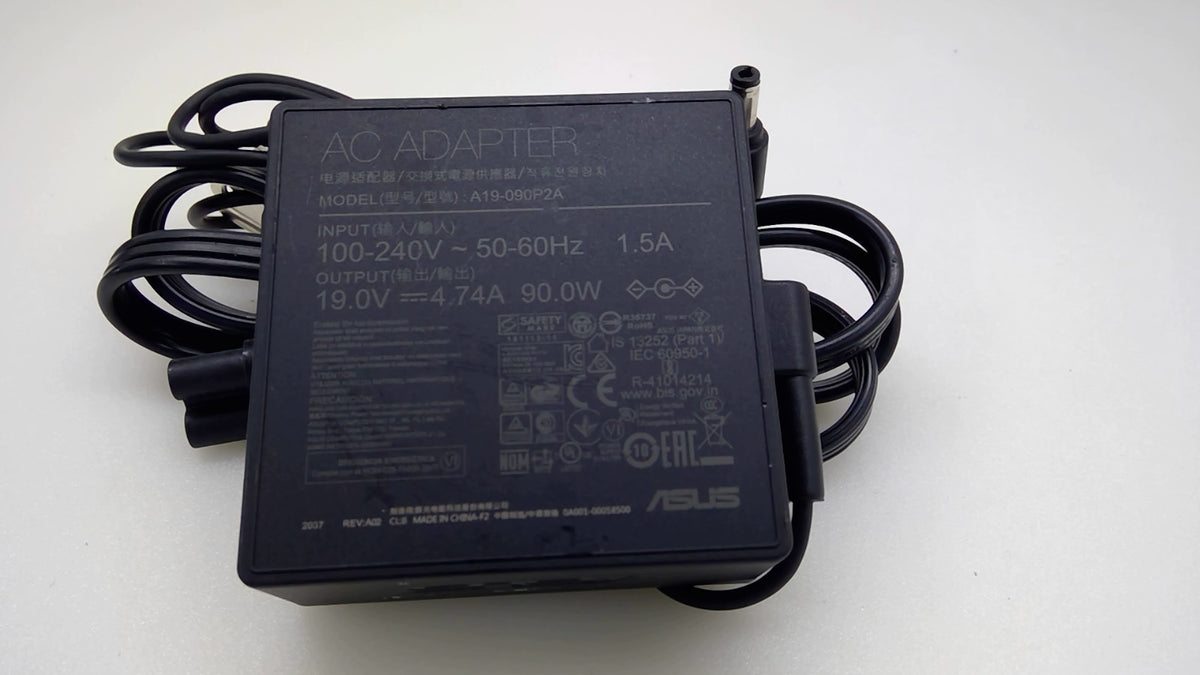 Genuine ASUS A19-090P2A 90W Laptop Adapter 19V 4.74A 5.5x2.5mm