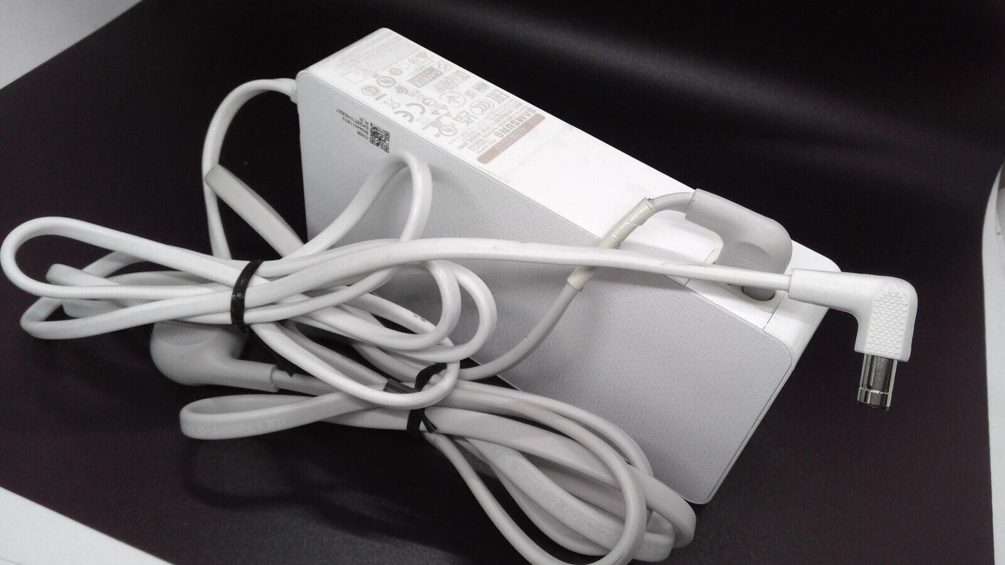 Genuine Samsung Monitor  TV20V 7A AC/DC Adapter Power Supply A14020_BPNW White