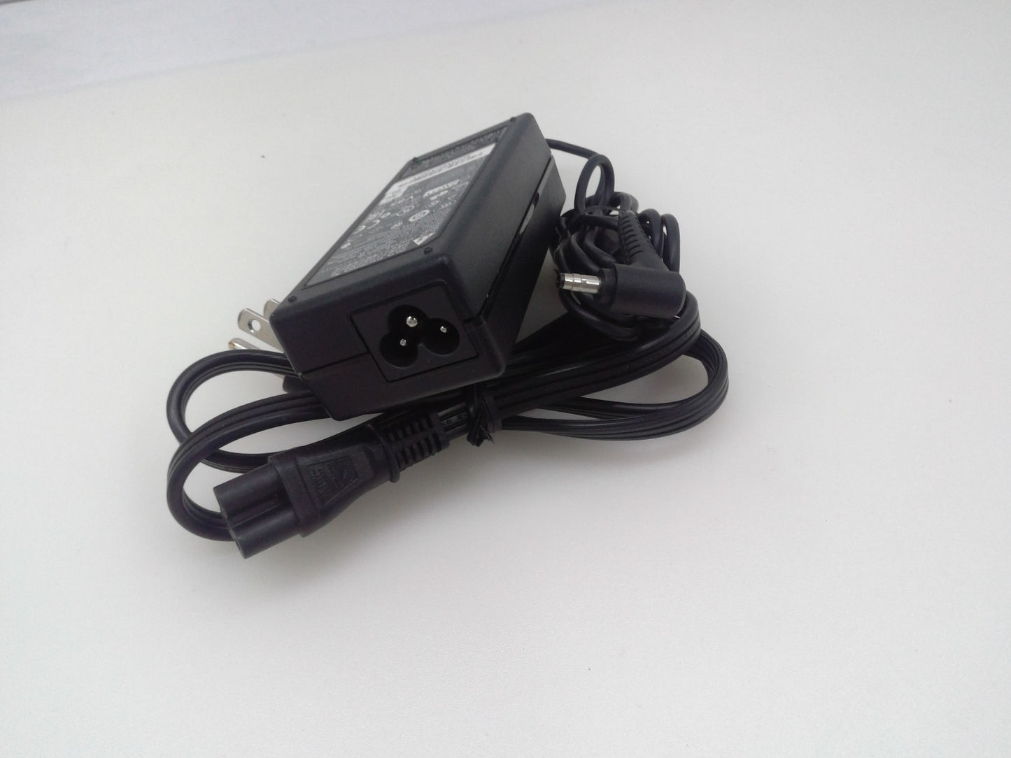 Delta 19V 3.42A 65W Charger Power Supply 3.0*1.1mm Tip AC Adapter ADP-65JH HB