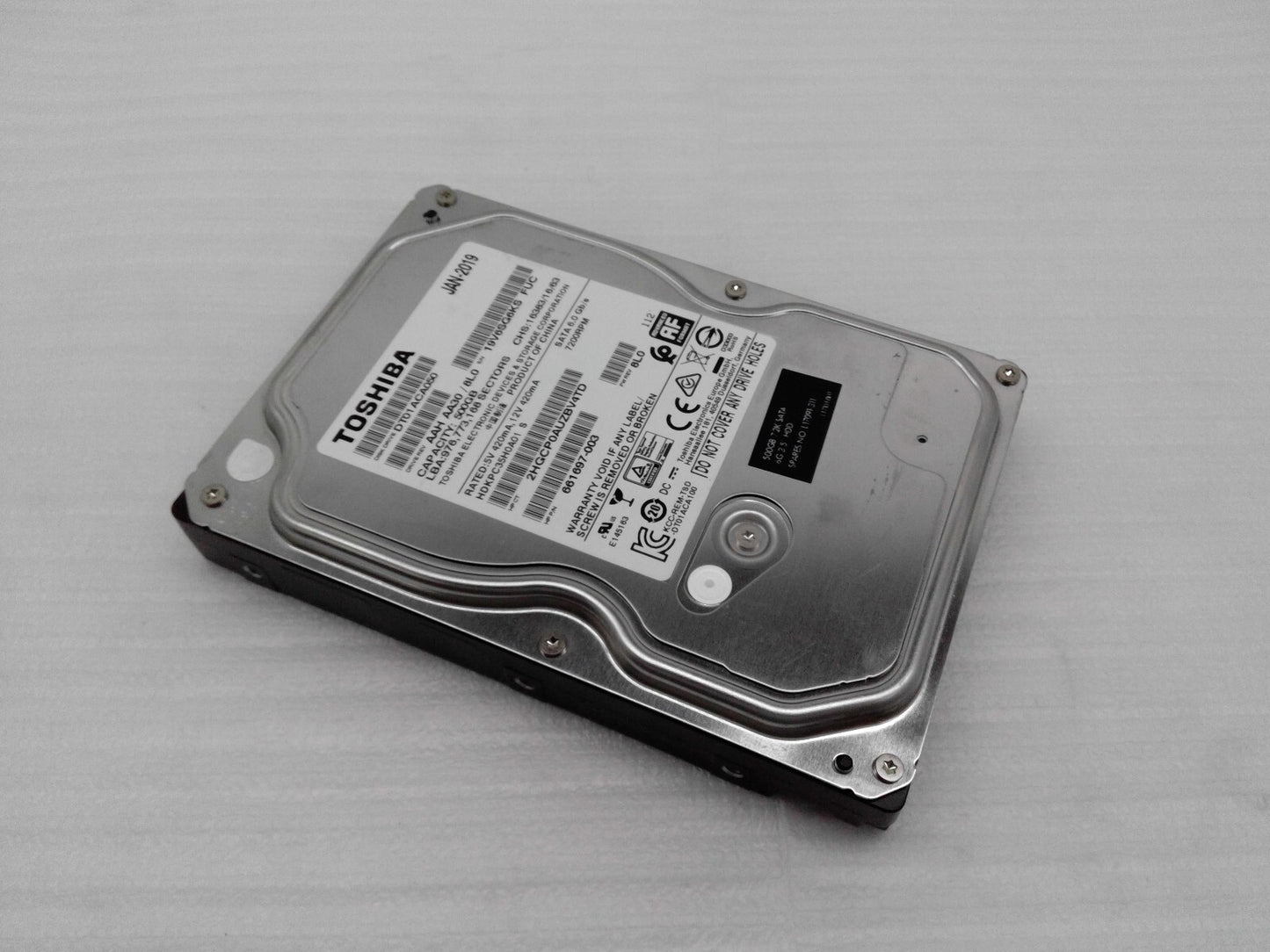 Toshiba DT01ACA050 500 GB SATA III 7.2K 3.5 in Desktop Hard Drive