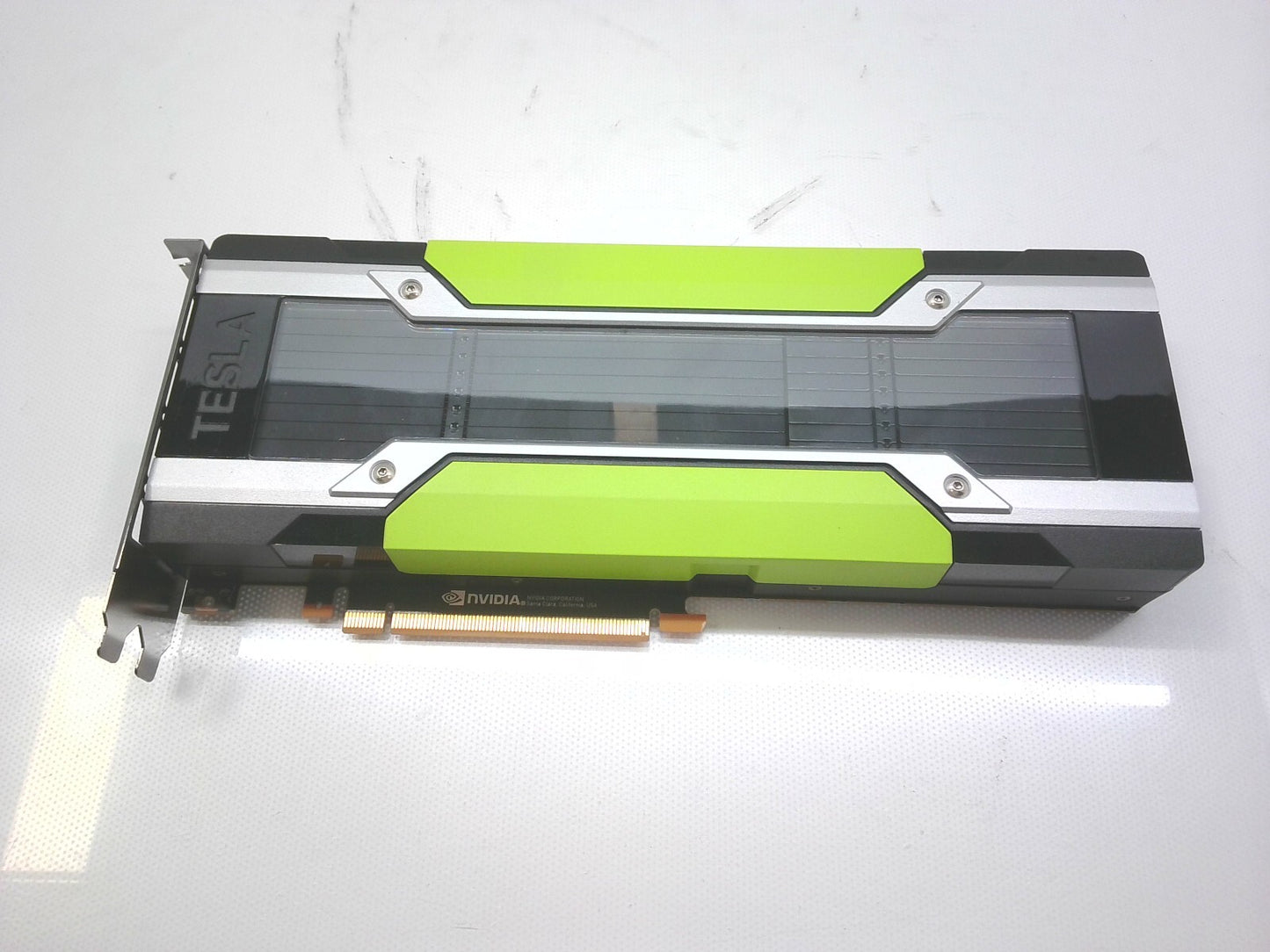 Nvidia Tesla P100 16GB 900-2H400-0000-000 HBM2  4096 bit PCI-E x16