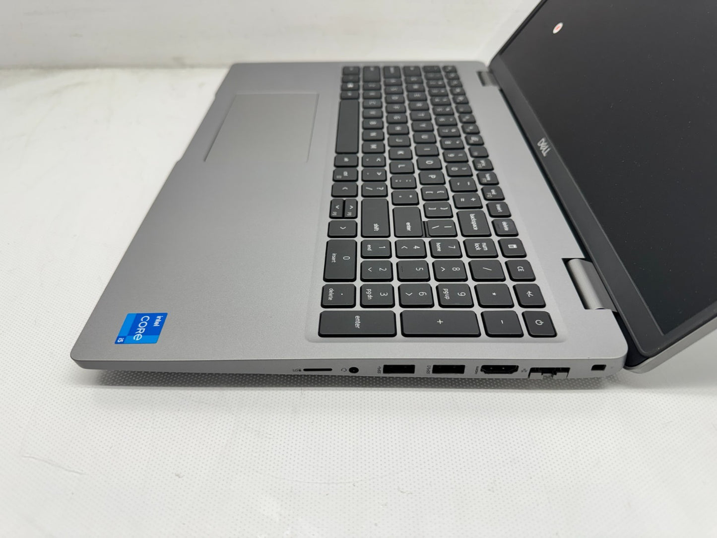 Dell Latitude 5520 Laptop i5-1135G7@2.4GHz 16GB 256G Win 11 **READ**
