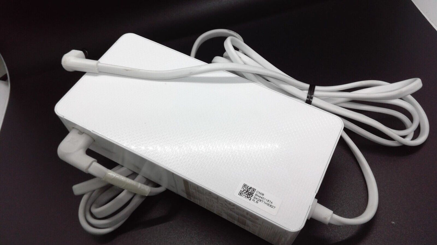 Genuine Samsung Monitor  TV20V 7A AC/DC Adapter Power Supply A14020_BPNW White