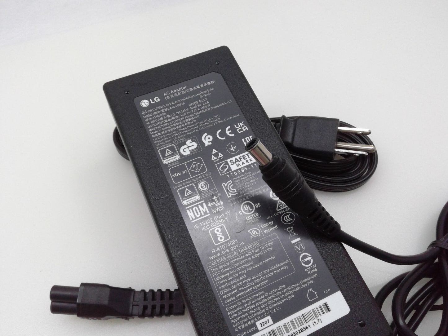 Original LG 19V 7.37A  A16-140P1A REV:1.7 AC Adapter for LG 27UL850  Monitor