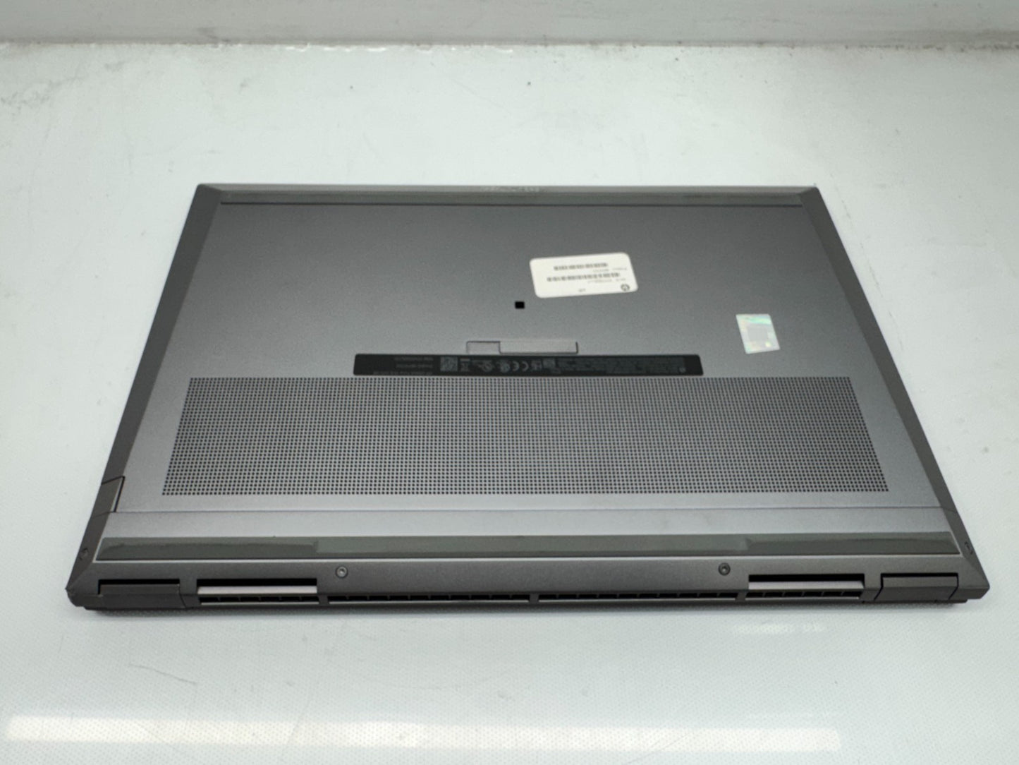 HP Zbook Fury G8 Intel i7-11850H@2.2GHz 16G 256 SSD T1200 NO/AC *READ*