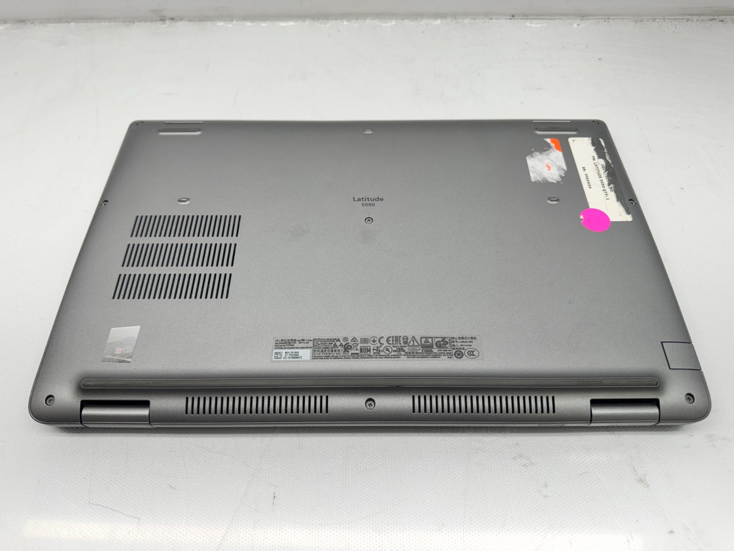 Dell Latitude 5550 Ultra 7 165U @1.70GHz 16GB 256GB Missing Battery W/AC *READ*