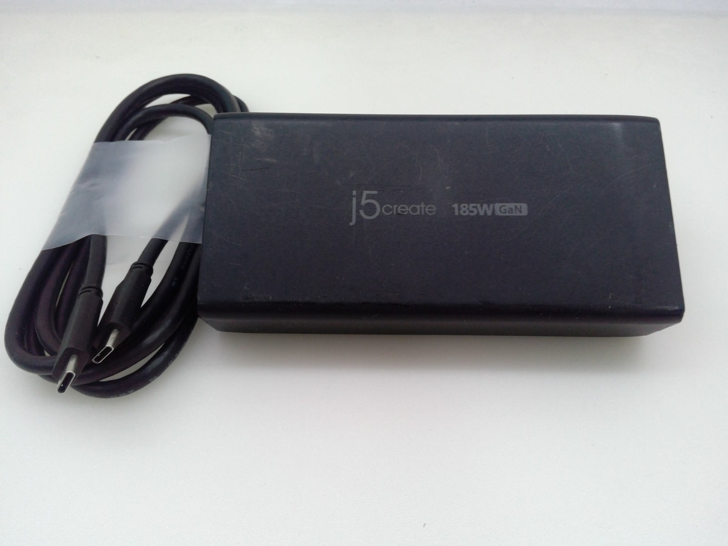 j5create 185W GaN PD3.1 USB-C 3-Port Laptop Super Charger JUP37185 W/C to C