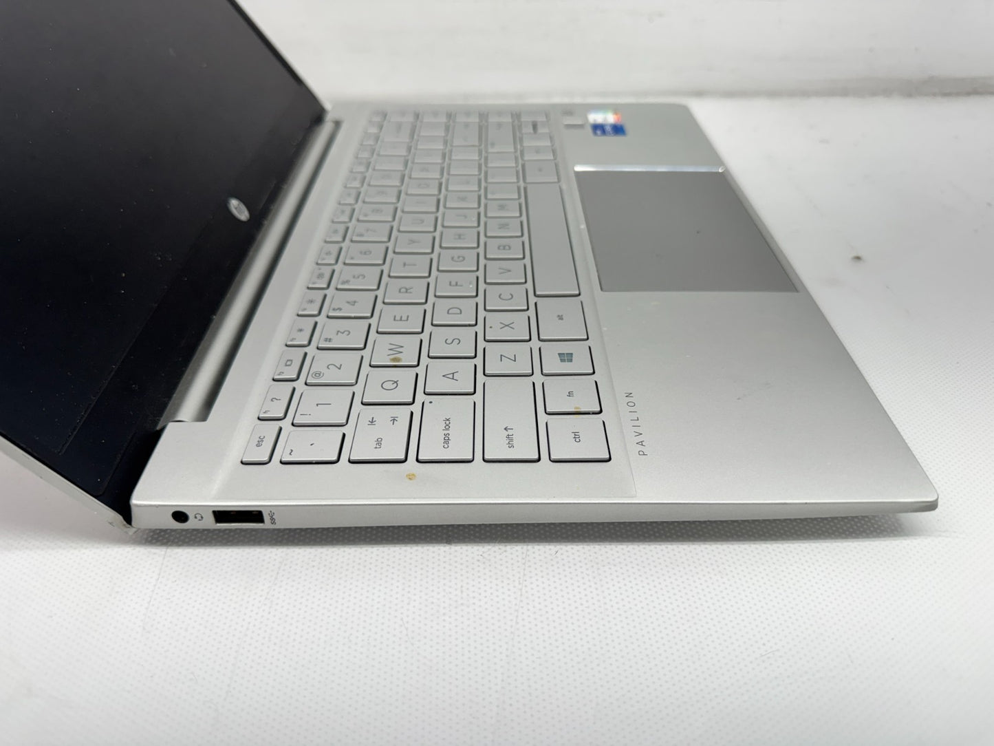 HP Pavilion 14-dv1097nr i7-1195G7@2.90GHz 16G NO SSD W/AC *READ*