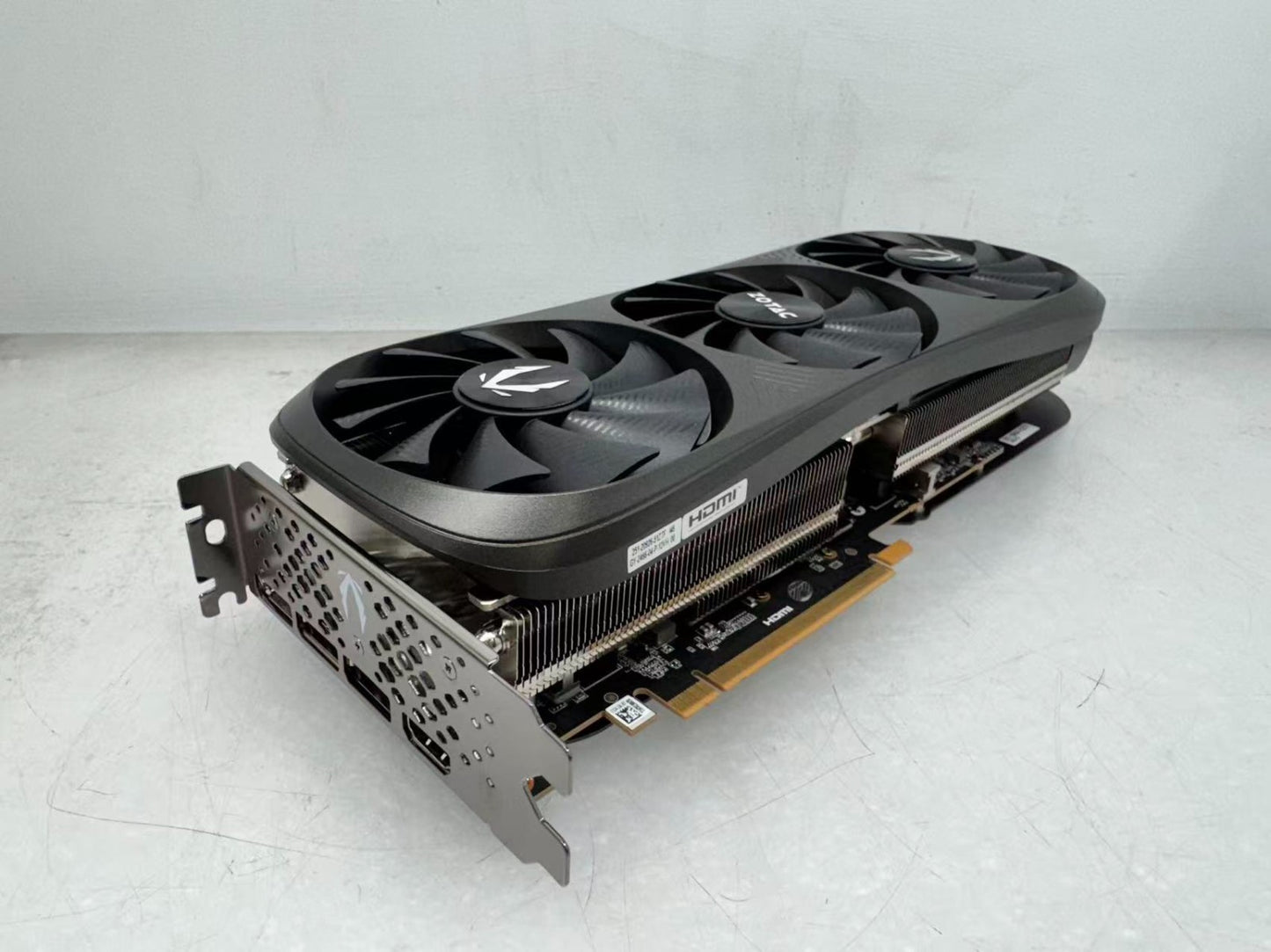 ZOTAC GAMING GeForce RTX 4080 Trinity OC Black Edition 16G GDDR6X