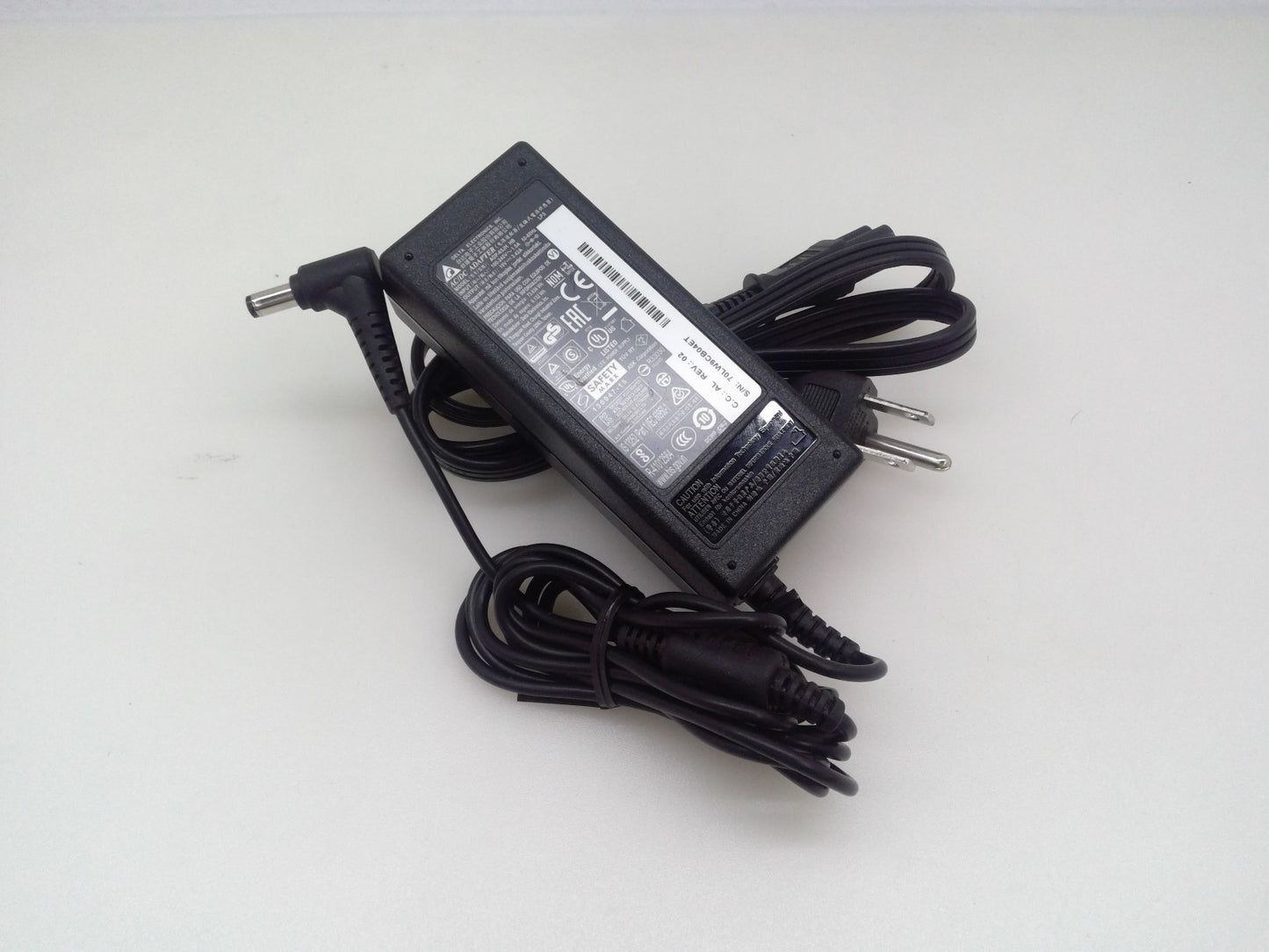 Original Delta 19V 3.42A  5.5*2.5mm Power Supply  AC/DC Adapter ADP-65JH HB