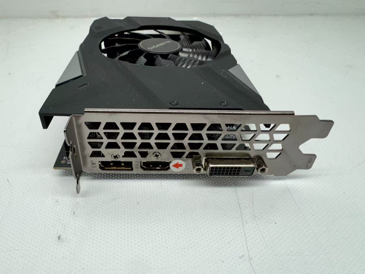 GIGABYTE GeForce GTX 1650 D6 OC 4GB Graphics Card GV-N1656OC-4GD  *READ*