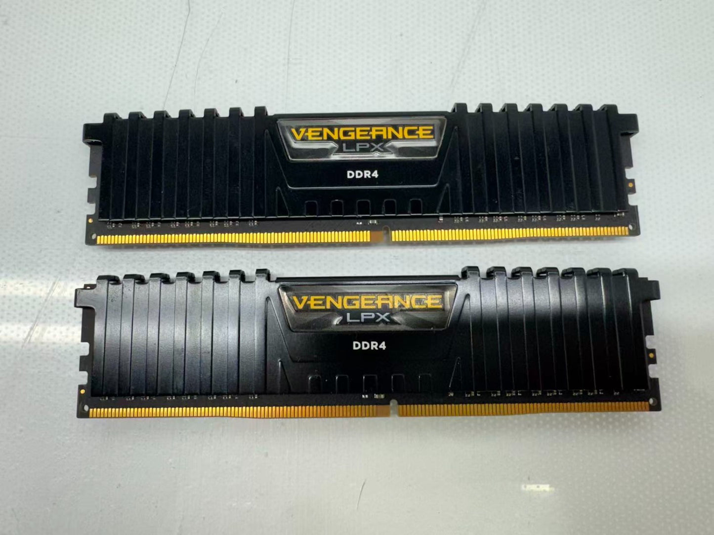 Corsair Vengeance LPX 16GB 2x8GB DDR4 2400MHz Ram Memory CMK16GX4M2A2400C16