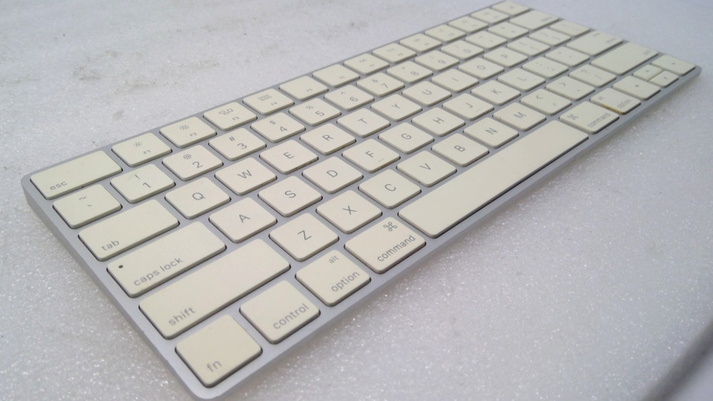 Apple A1644 Magic Keyboard Rechargeable Wireless Bluetooth NO CABLE *READ*