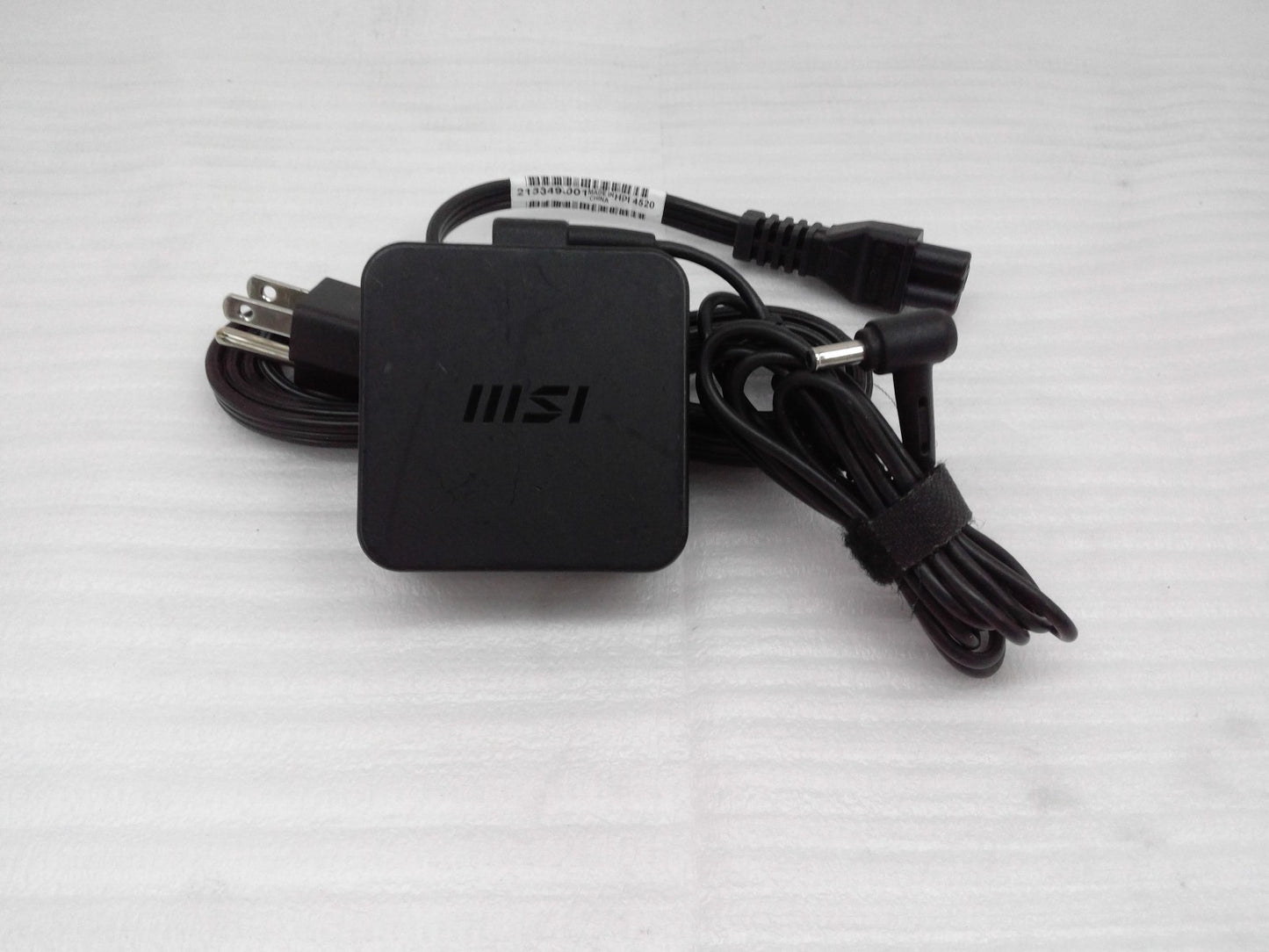Genuine 19V 3.42A ADP-65GD D For MSI Modern 15 A11M-004US 65W 4.5mm Pin Charger