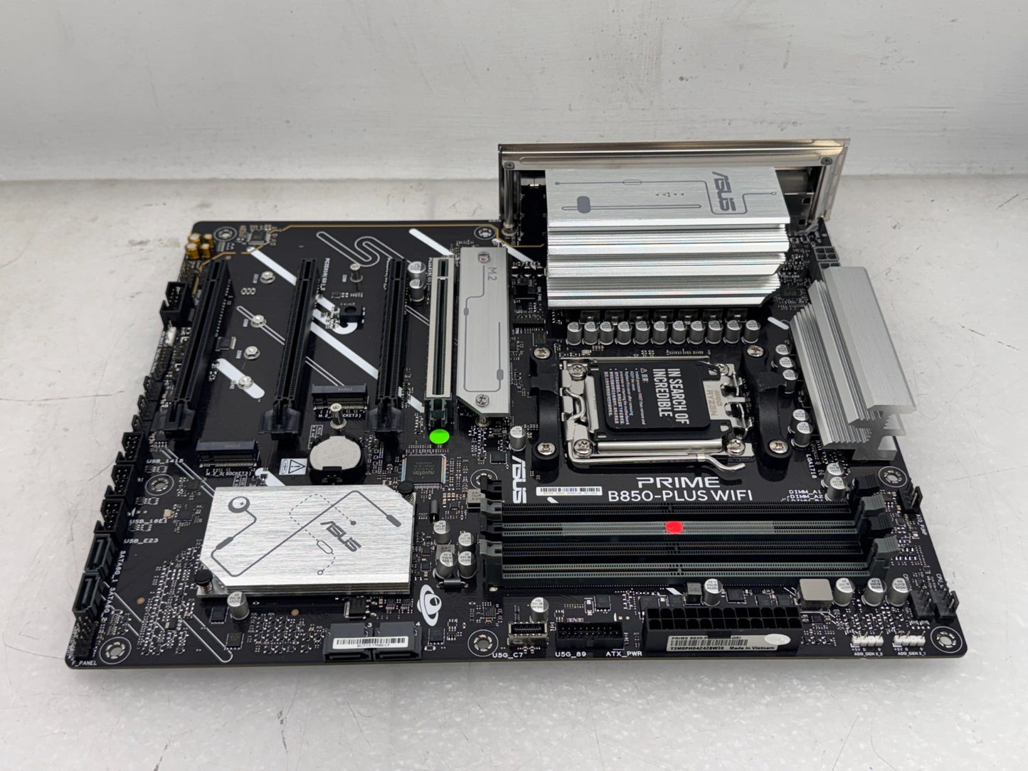 ASUS PRIME B850-PLUS WIFI Motherboard DDR5 AMD Socket AM5 *READ*