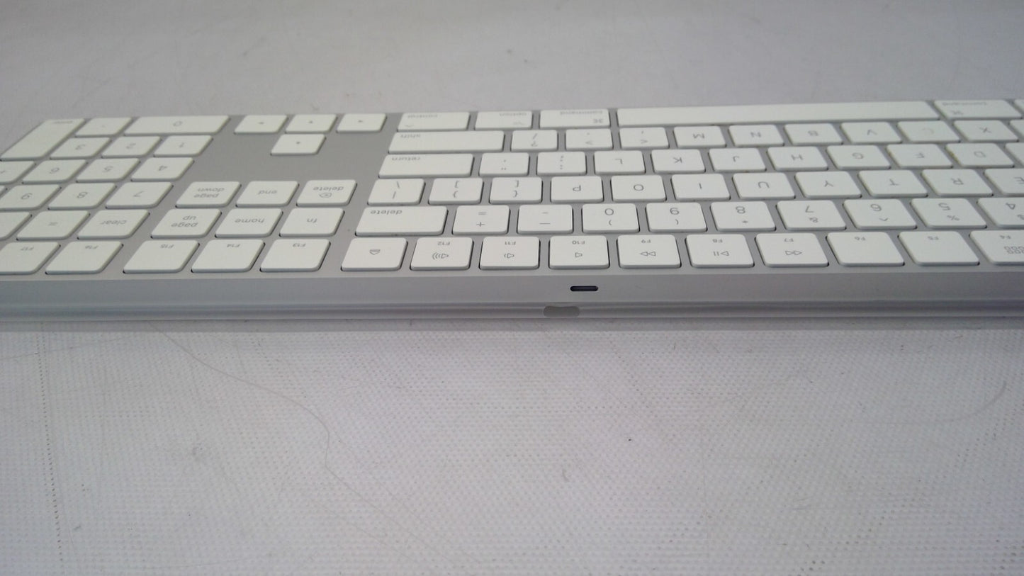 Apple Magic Keyboard with Numeric Keypad Silver MQ052LL/A Model A1843