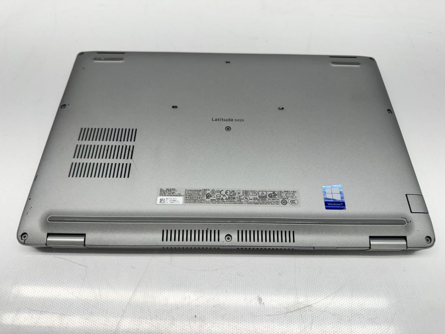 Dell Latitude 5420 1366 x 768 i5-1145G7@2.4GHz 16G 256G SSD W/AC Win 11 **Read**