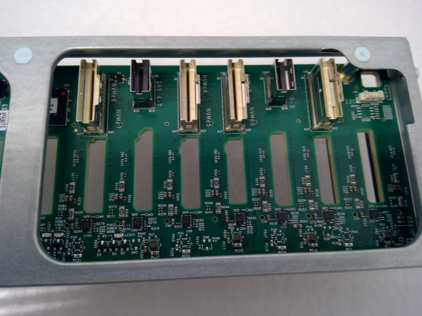 Supermicro BPN-NVME4-HS219N-S24 2U 24-slot 2.5" NVMe/SAS/SATA