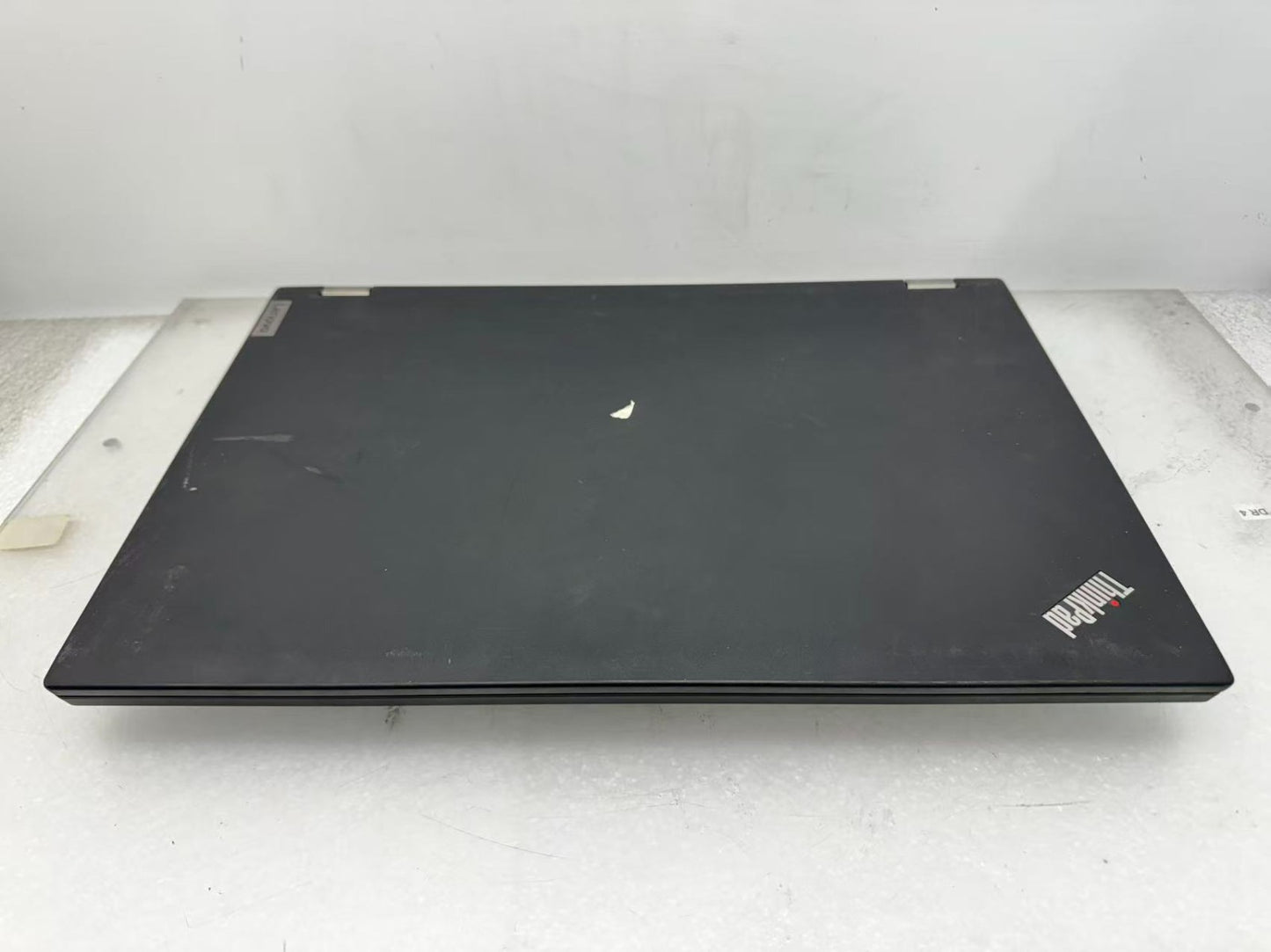 Lenovo ThinkPad P17 Gen1 17.3"Intel i7-10850H@2.7GHz 16GB RAM BIOS LOCKED*Read*