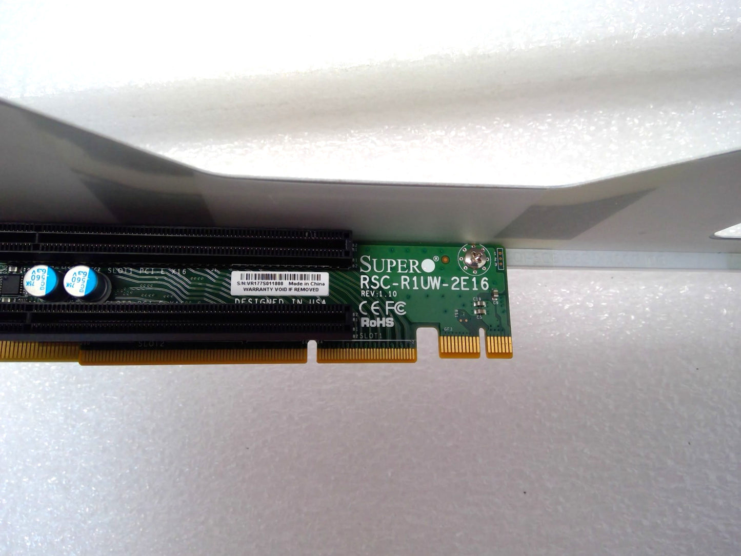 Supermicro RSC-R1UW-2E16/RSC-R1UW-E8R 1U WIO &PCI-E x16/x8 Riser Cards W/Bracket