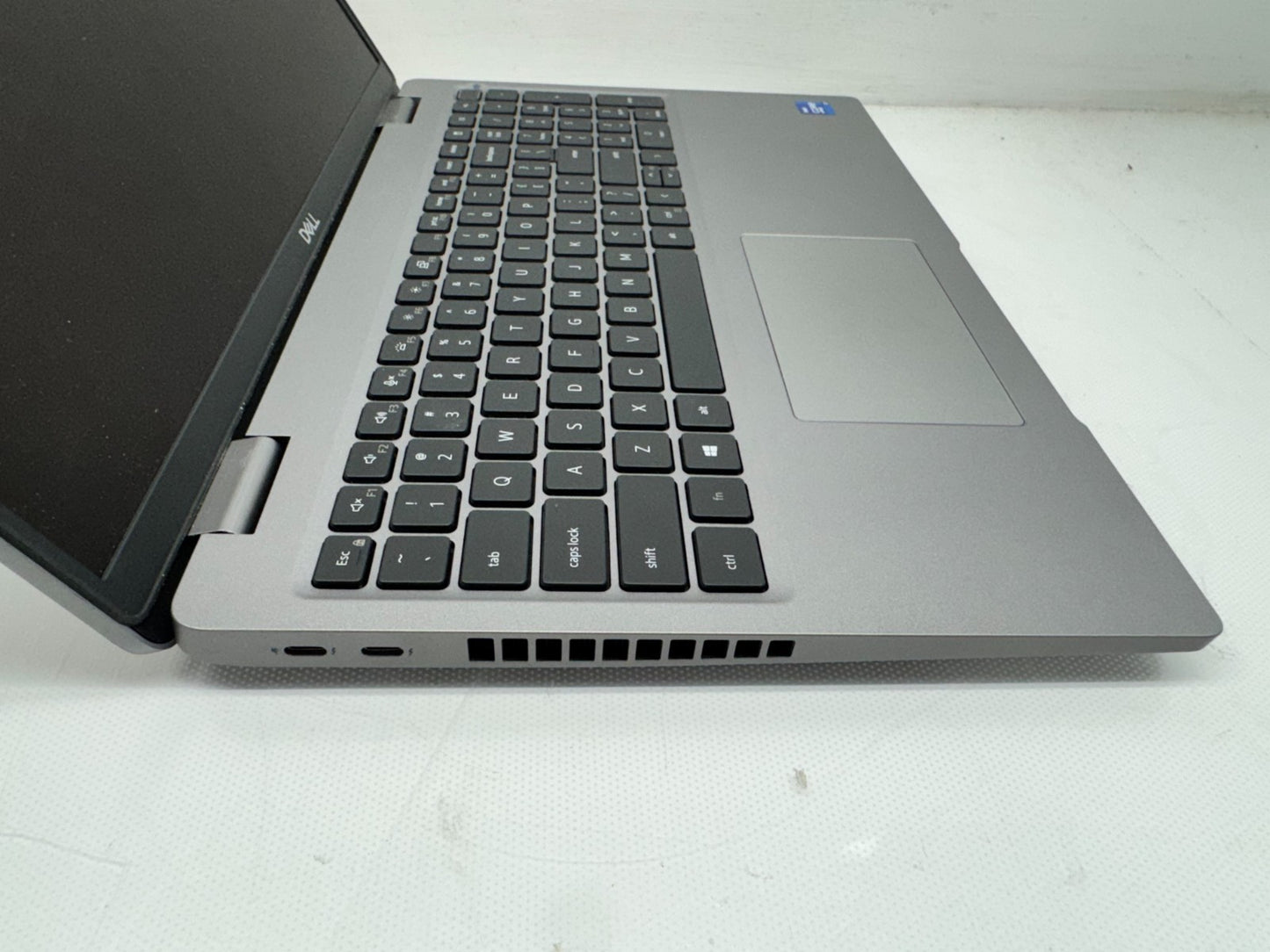 Dell Latitude 5520 Laptop i7-1185G7@3.0GHz 16GB 256G MX 450 Win 11 *READ*