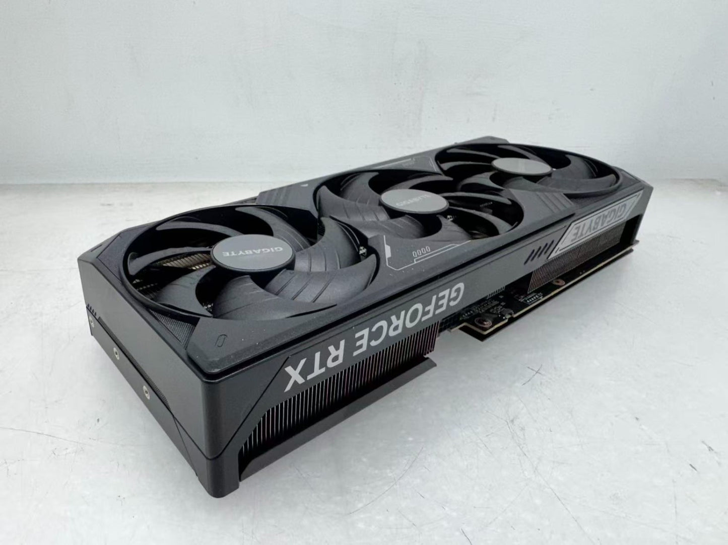 *Read* GIGABYTE GeForce RTX 5070 Ti 16G WindForce 3OC GDDR7 GPU No work