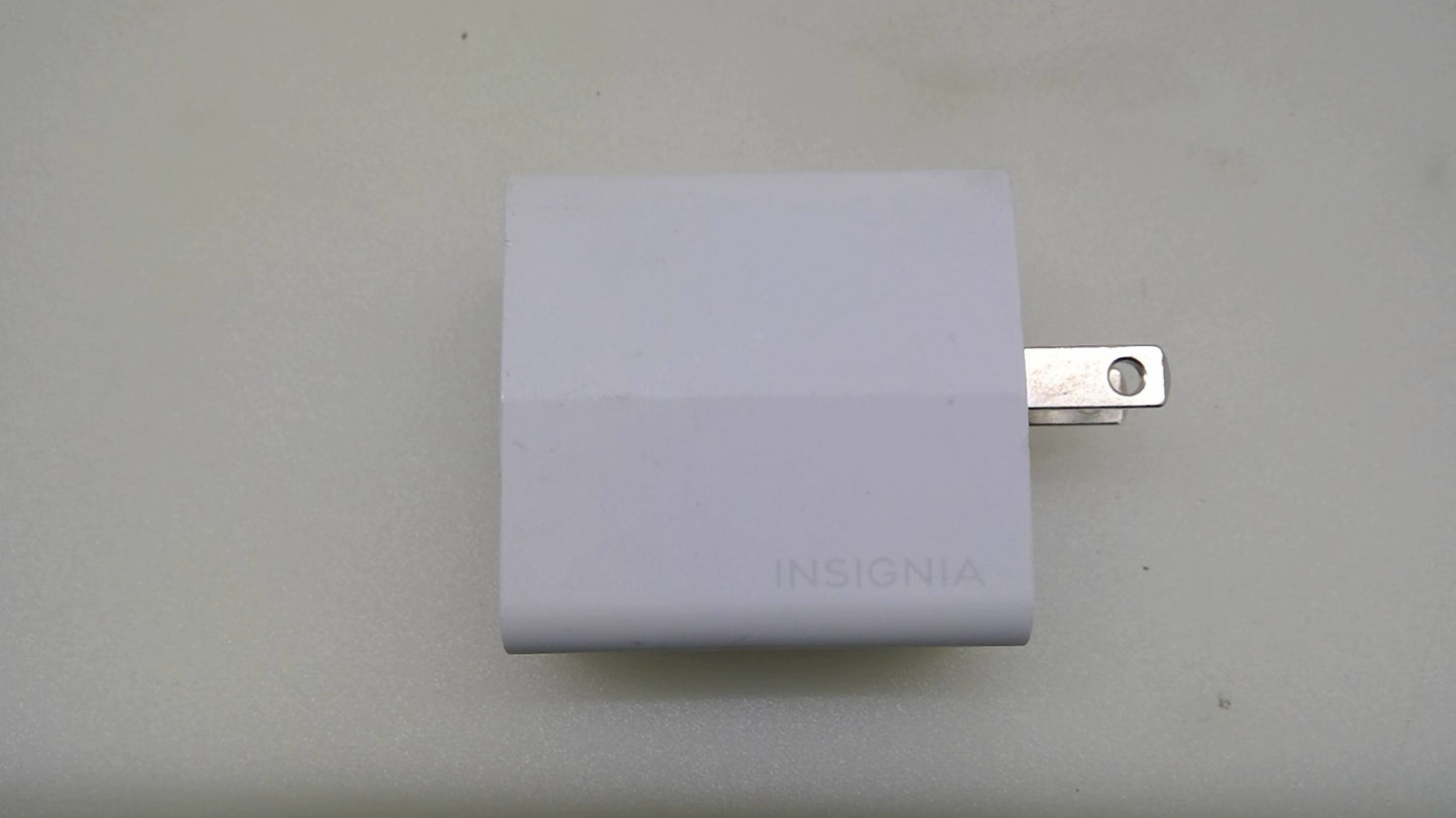 Insignia 70W Dual Port USB-C GaN Wall Charger for MacBook Pro Air NS-PW370C2W25