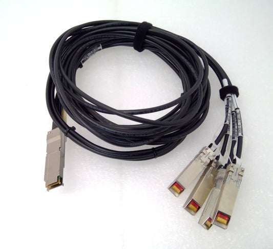 Amphenol 10114734-3030LF QSFP+ to 4x SFP+ Breakout Cable 3m 28AWG 40G-10G