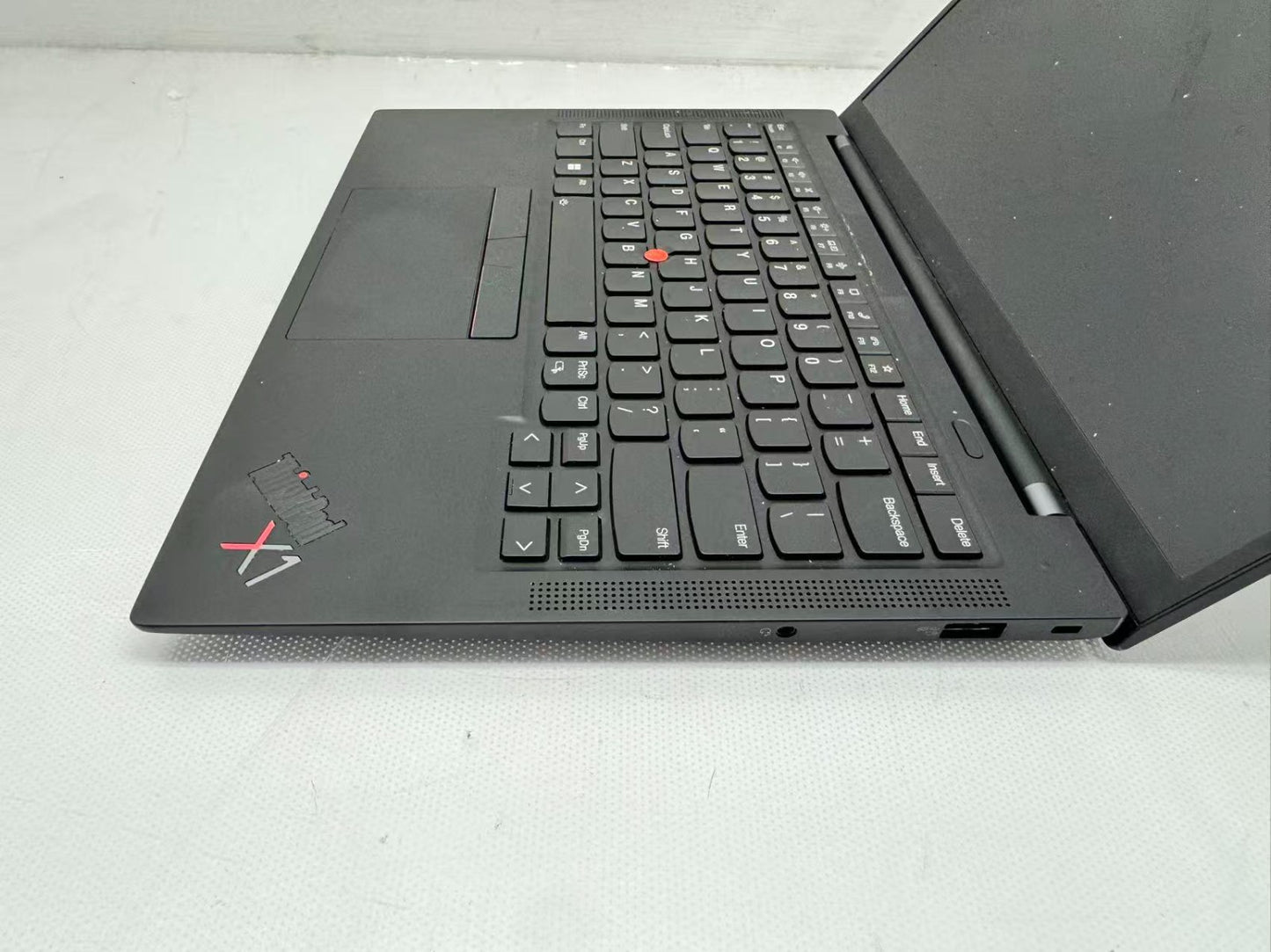 Lenovo ThinkPad X1 Carbon Gen 9 UHD 14" Intel i7-1185G7@3.0GHz 16GB 256G W/AC