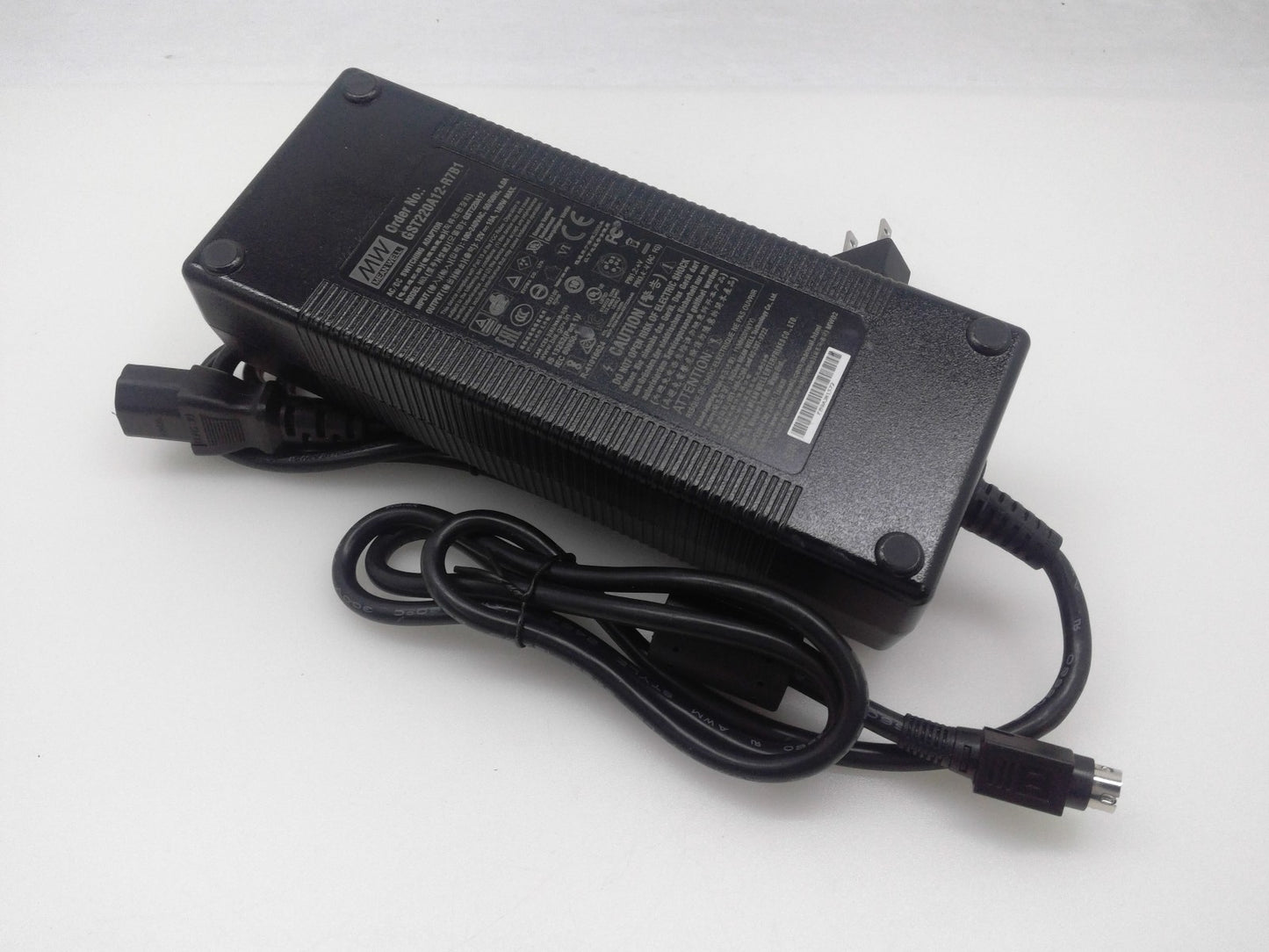 MEAN WELL  GST220A12-R7B1 4-pin 12V 15A 180W Power Supply Adapter Charger