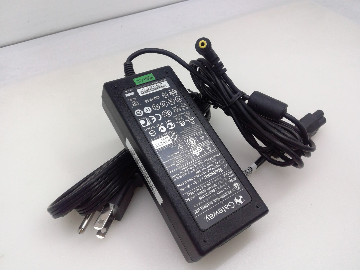 Genuine Gateway Li Shin LSE0202C1990 AC Adapter Charger 19V 4.74A Tip 5.5*2.5mm