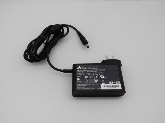 Delta  MDS-030AAC15 5.5*2.5mm 15V 2A 30W Power Supply Adapter Charger with Plug