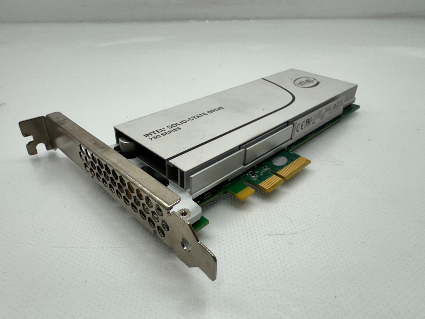 Intel SSD 750 Series 1.2TB PCI Express 3.0 high-performance NVMe SSD