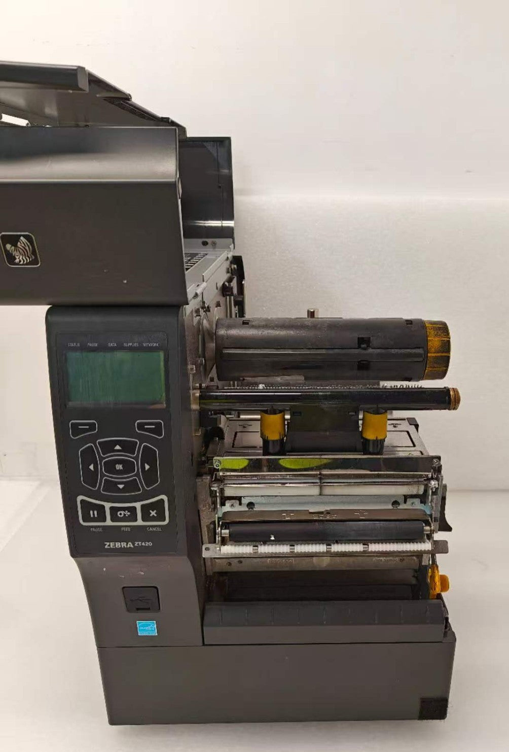 Zebra ZT420 Industrial Label Printer - 203dpi ZT42062-T410000Z W/Peeler