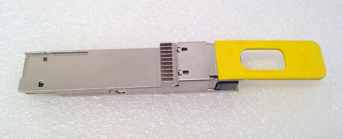 Innolight T-DH8CNT-N00 800G BASE QSFP-DD DR8+ 1310nm Transceiver Module.