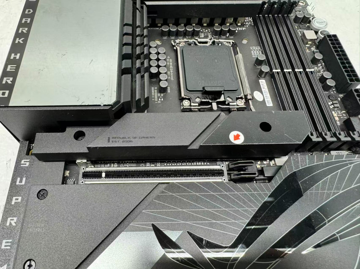AS IS For Parts Asus ROG MAXIMUS Z790 Dark HERO Missing WIFI /Not Working