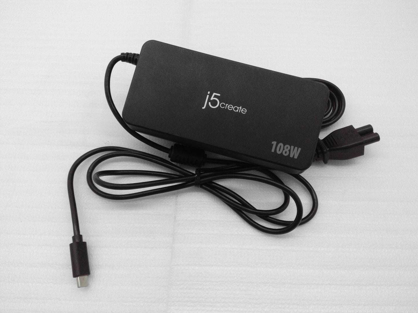j5create 108W USB Type C PD Super Charger for MacBook Pro, Chromebook JUP34108