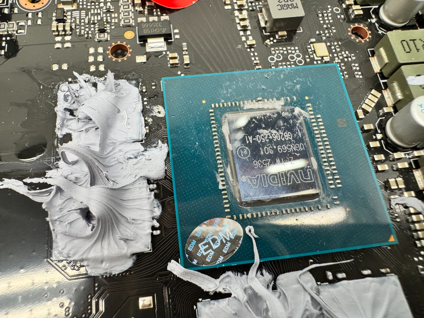 For parts GIGABYTE RTX 5060 WindForce MAX OC 8GD GPU GV-N5060WF2MAX-8GD