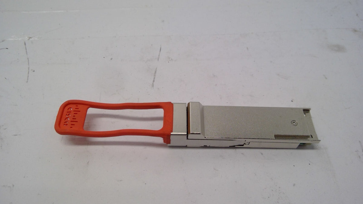 Cisco QSFP-H40G-AOC10M  Transceiver 40GBASE QSFP+ Module 10-2926-01