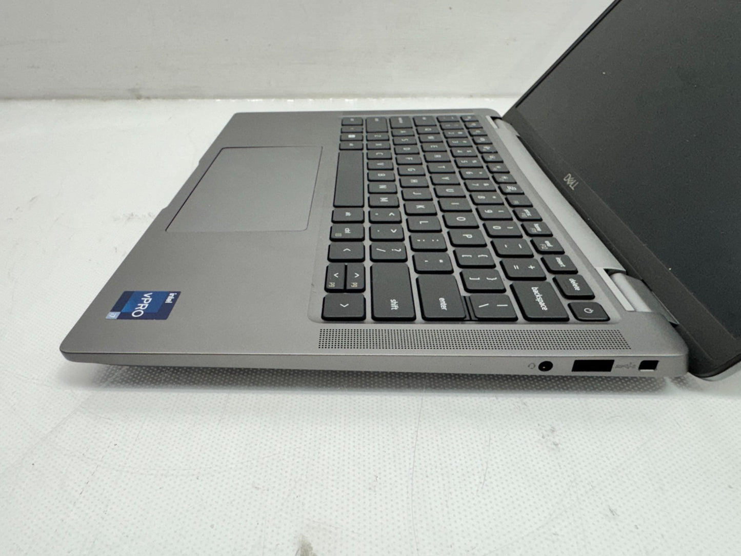 Dell Latitude 7340 13.3" Touch i7-1365U@1.8GHz 16G RAM 256GB Win 11 W/AC *READ*