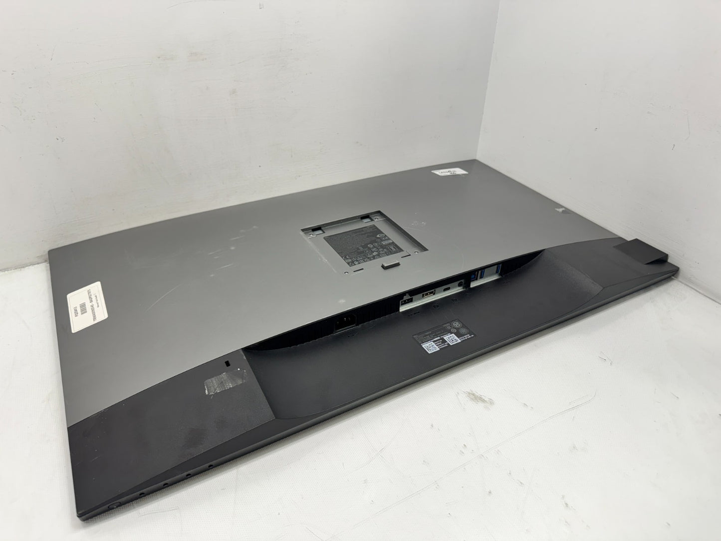 Dell U3219Q 31.5" 4K UHD 2160p 60Hz IPS LED Monitor HDMI DP USB-C No Stand *READ